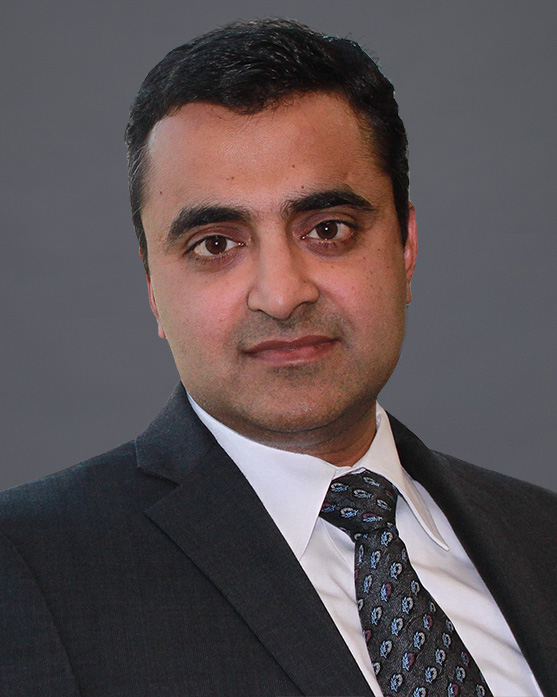 Vikram Manikonda headshot